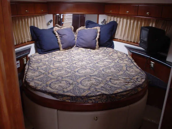 Slide: The Image of Carver Yachts 396 Motor Yacht 2000 - 3