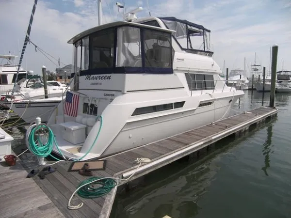 Slide: The Image of Carver Yachts Motor Yacht 1998 - 0