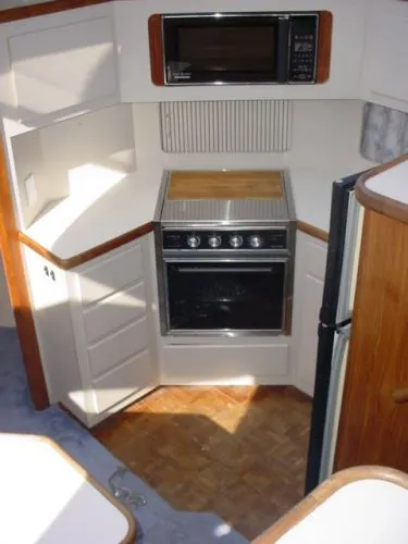 Slide: The Image of Carver Yachts AFT CABIN MOTOR YACHT 1992 - 4