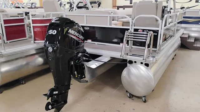 Slide: The Image of Sun Tracker Party Barge 16 DLX 2025 - 42