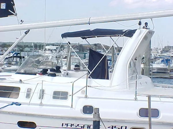 Slide: The Image of Hunter 450 Passage 1999 - 3