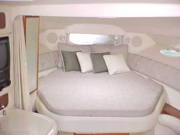 Slide: The Image of Sea Ray 340 Dancer 2002 - 6