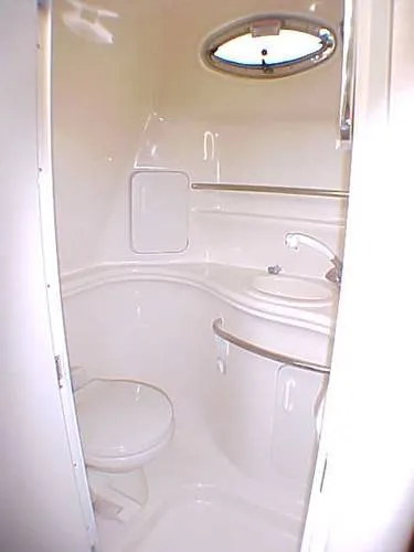 Slide: The Image of Sea Ray 340 Dancer 2002 - 8