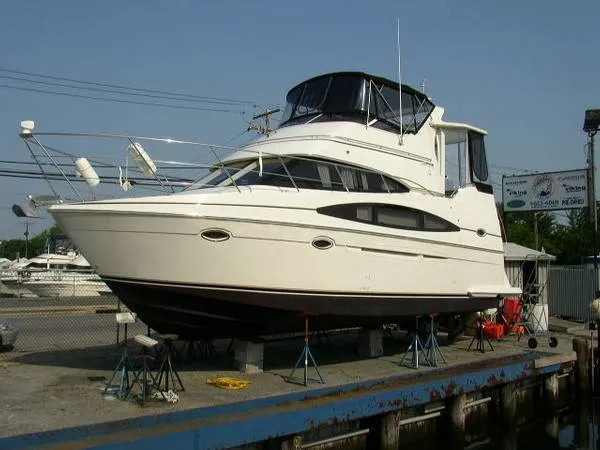 Slide: The Image of Carver Yachts 346 Motor Yacht 2002 - 0