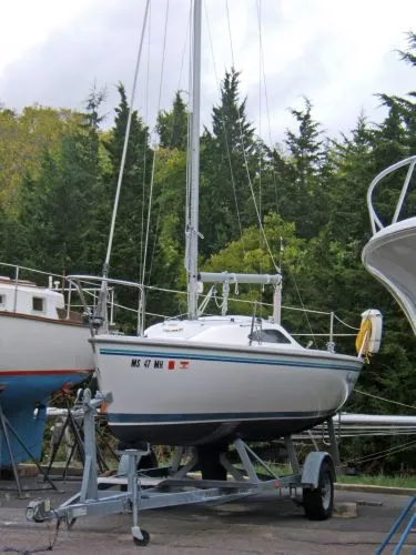 Slide: The Image of Catalina Capri 22 2001 - 4