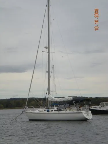 Slide: The Image of Catalina 34 Tall Rig 1987 - 2