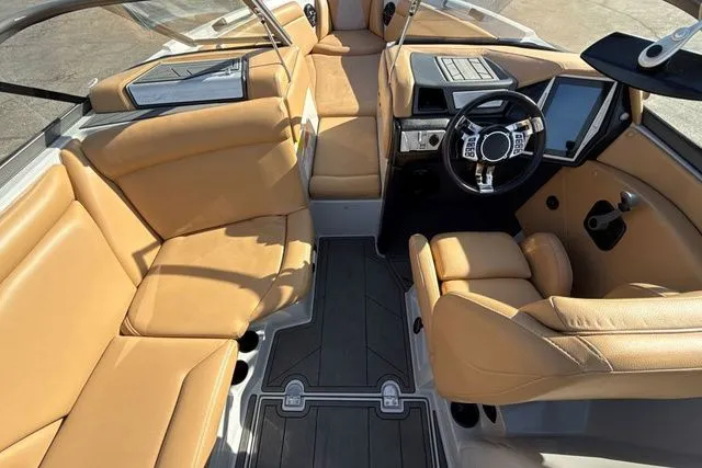 Slide: The Image of Tigé 2020 - 10