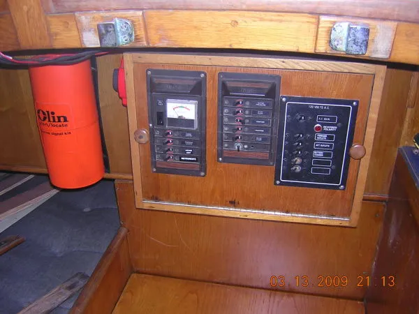 Slide: The Image of Freedom Cat Ketch 1981 - 9