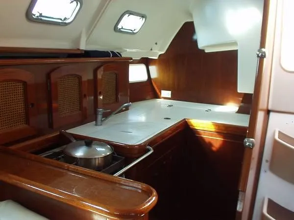 Slide: The Image of Beneteau 382 1997 - 2