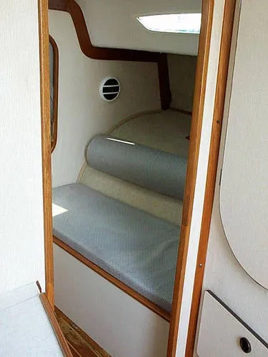 Slide: The Image of Tillotson Pearson Manta Clipper 1992 - 3