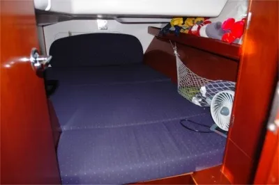 Slide: The Image of Beneteau 393 2005 - 11