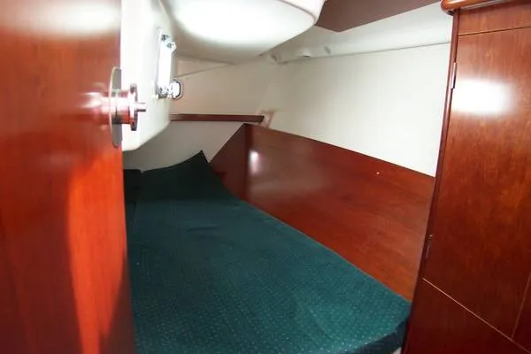 Slide: The Image of Beneteau 311 2000 - 6