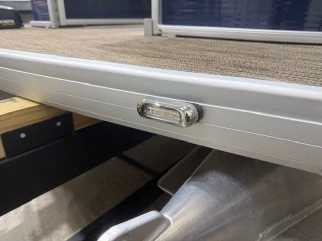 Slide: The Image of Godfrey SW 2086 CX 2021 - 13