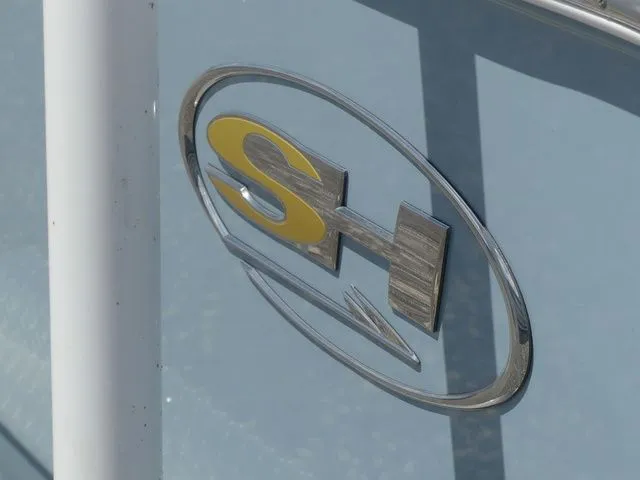 Slide: The Image of Sea Hunt Ultra 229 2022 - 7