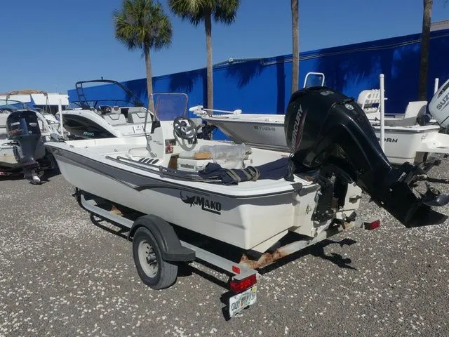 Slide: The Image of Mako Pro Skiff 17 CC 2021 - 6