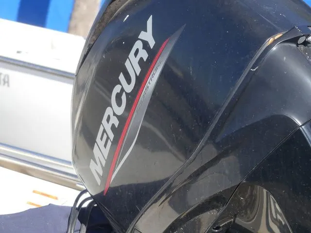 Slide: The Image of Mako Pro Skiff 17 CC 2021 - 9