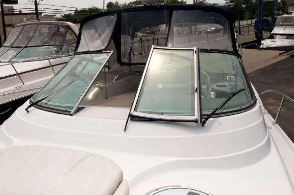 Slide: The Image of Four Winns 37' Vista 2003 - 10