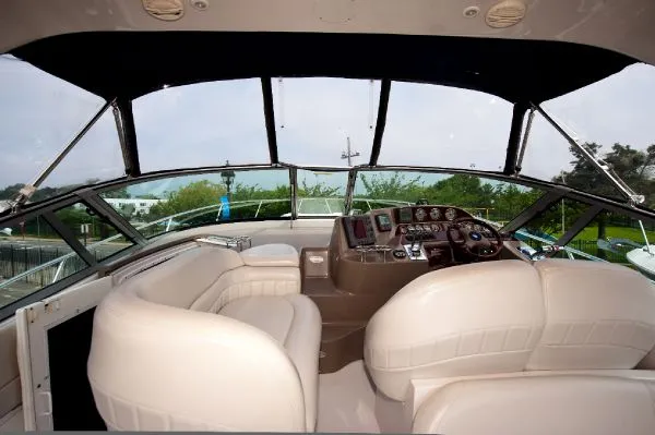 Slide: The Image of Four Winns 37' Vista 2003 - 7