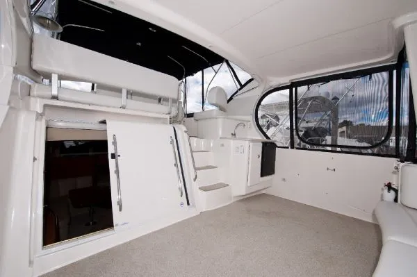 Slide: The Image of Silverton 39 Motor Yacht 2004 - 6