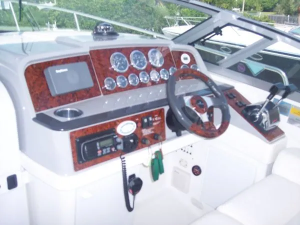 Slide: The Image of Formula 31' Performance Cruiser 2001 - 3