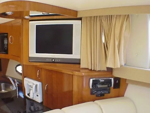 Slide: The Image of Carver Yachts 360 Mariner 2004 - 10
