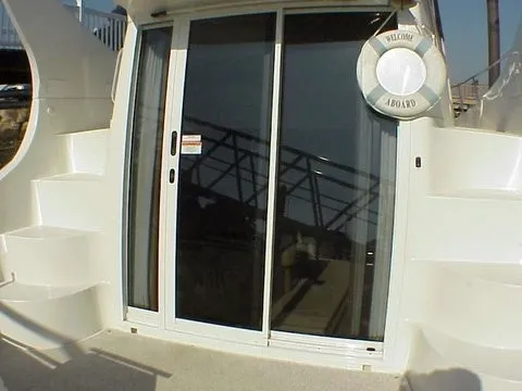 Slide: The Image of Carver Yachts 360 Mariner 2004 - 3