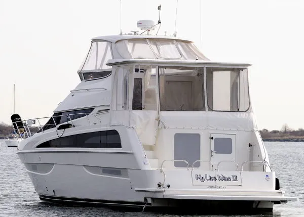 Slide: The Image of Carver Yachts Motor Yacht 2007 - 1