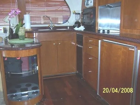 Slide: The Image of Carver Yachts 53 Voyager 2001 - 8