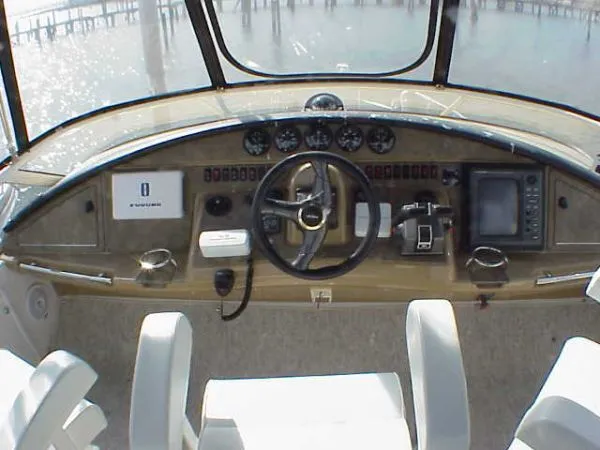 Slide: The Image of Carver Yachts 36 Motor Yacht 2003 - 3