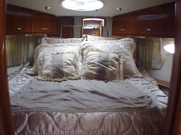 Slide: The Image of Carver Yachts 36 Motor Yacht 2003 - 7