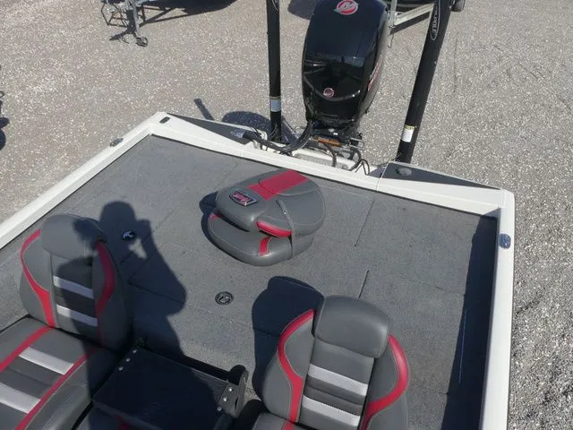 Slide: The Image of Ranger RT198P 2021 - 14