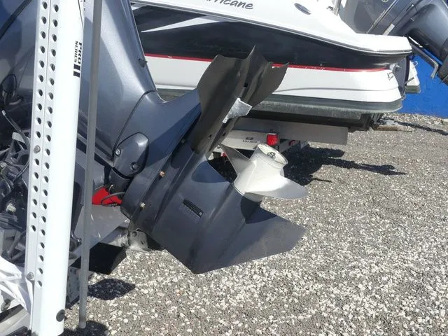 Slide: The Image of Hurricane SunDeck Sport 185 OB 2021 - 10