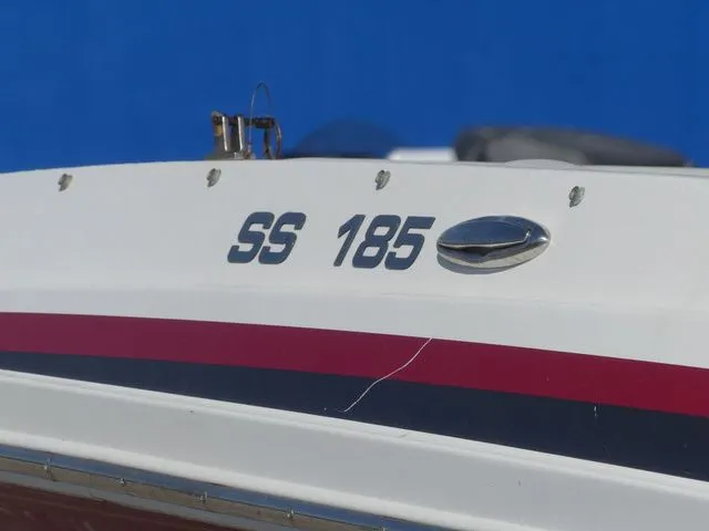 Slide: The Image of Hurricane SunDeck Sport 185 OB 2021 - 8