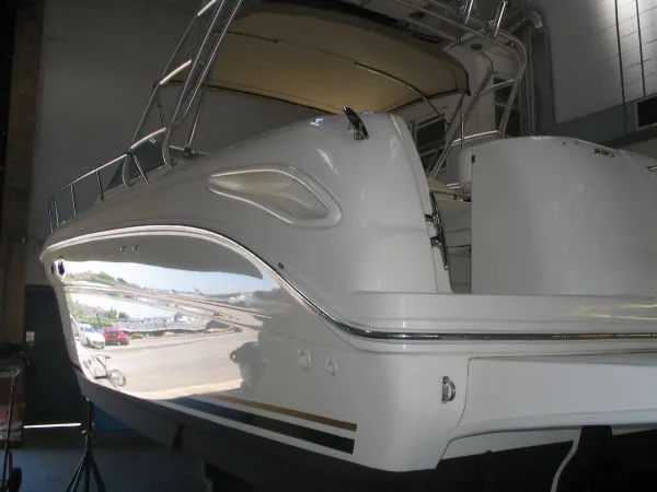 Slide: The Image of Sea Ray Amberjack 2002 - 1