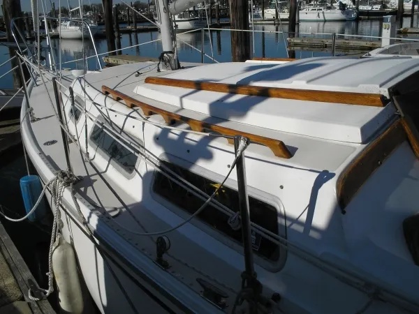 Slide: The Image of Catalina 25 Pop Top 1979 - 1