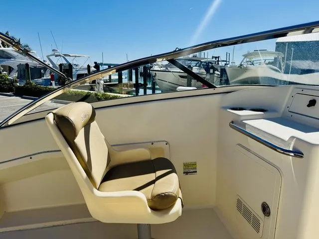 Slide: The Image of Scout 210 Dorado 2021 - 11