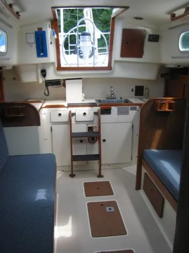 Slide: The Image of Pearson sloop C/B 1977 - 8