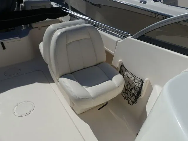 Slide: The Image of Grady-White Freedom 205 2015 - 10