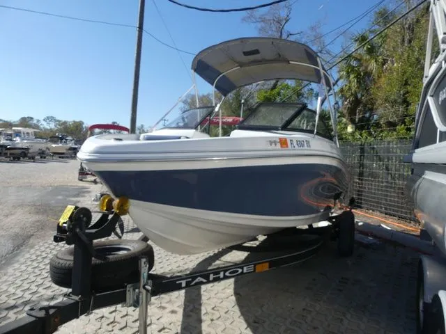 Slide: The Image of Tahoe 450 TS 2017 - 2