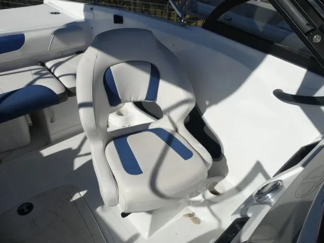 Slide: The Image of Tahoe 450 TS 2017 - 9