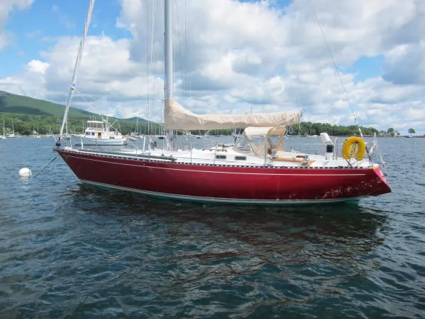 Slide: The Image of Tartan Sloop 1975 - 3