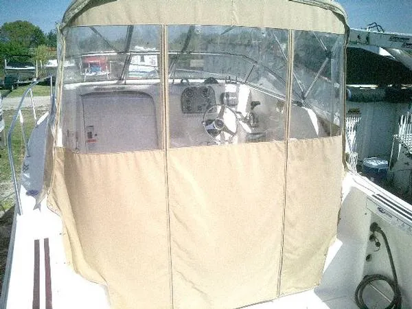 Slide: The Image of Wellcraft 250 Coastal 2002 - 4