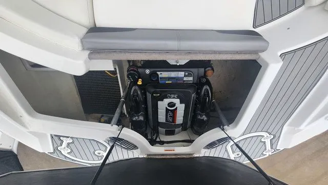 Slide: The Image of Monterey 224FS 2018 - 6