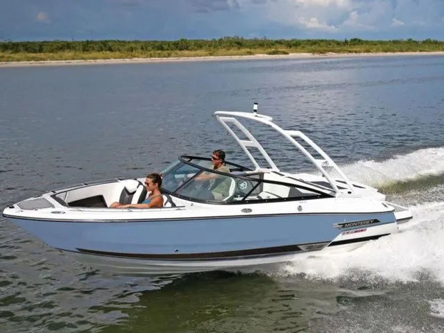 The Image of Monterey 218SS Super Sport 2023 - 1