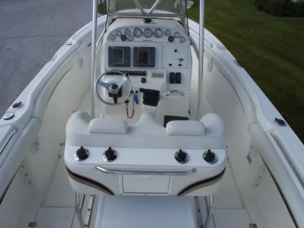 Slide: The Image of Wellcraft SCARAB SPORT 2003 - 5