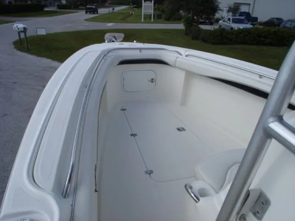 Slide: The Image of Wellcraft SCARAB SPORT 2003 - 8