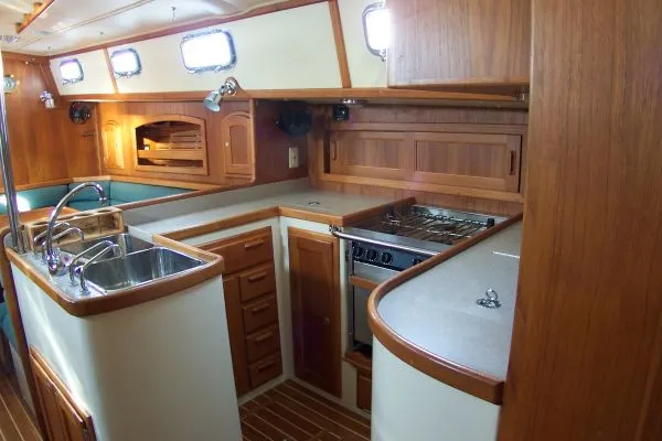 Slide: The Image of Pacific Seacraft Voyagemaker 1999 - 3