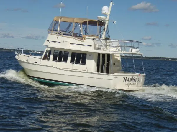 Slide: The Image of Mainship Trawler 2007 - 0