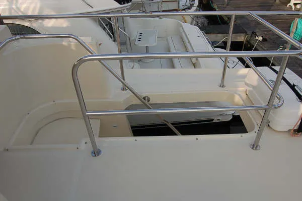 Slide: The Image of Mainship Trawler 2007 - 4