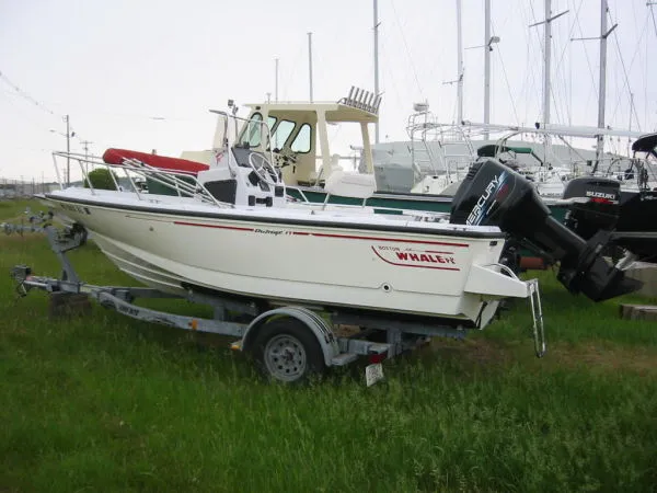 Slide: The Image of Boston Whaler OUTRAGE 1997 - 2
